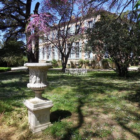 Chateau De Clermont-Saves LʼIsle-Jourdain Exterior foto